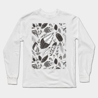 Black and white feathers pattern Long Sleeve T-Shirt